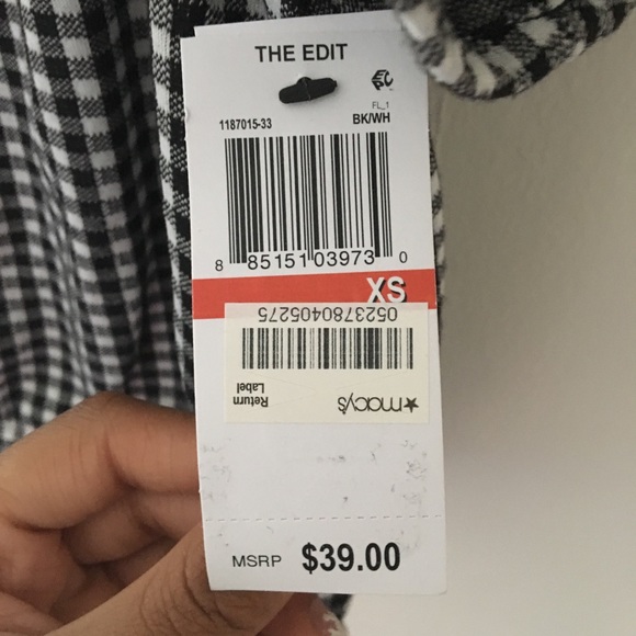 NWT Macy’s Gingham Off the Shoulder Top - Picture 2 of 4